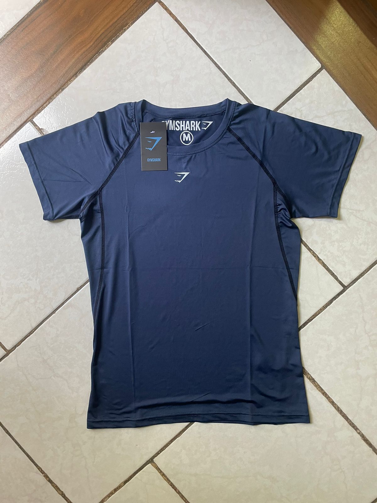 PLAYERA COMPRESION GYMSHARK